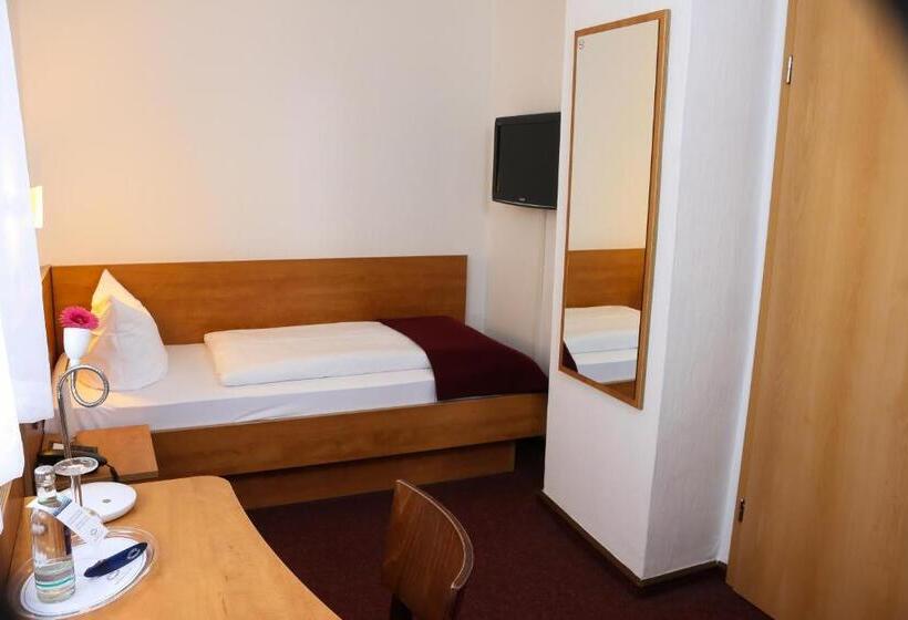 Номер Стандарт Индивидуальный, City Hotel Journal