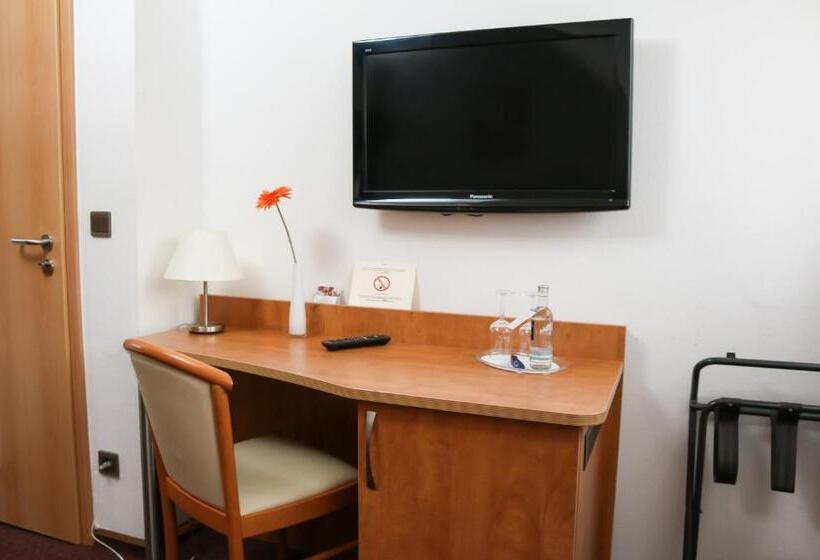 اتاق استاندارد, City Hotel Journal