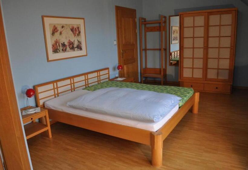 Номер Стандарт Вид на Сад, Cramer Bed & Breakfast