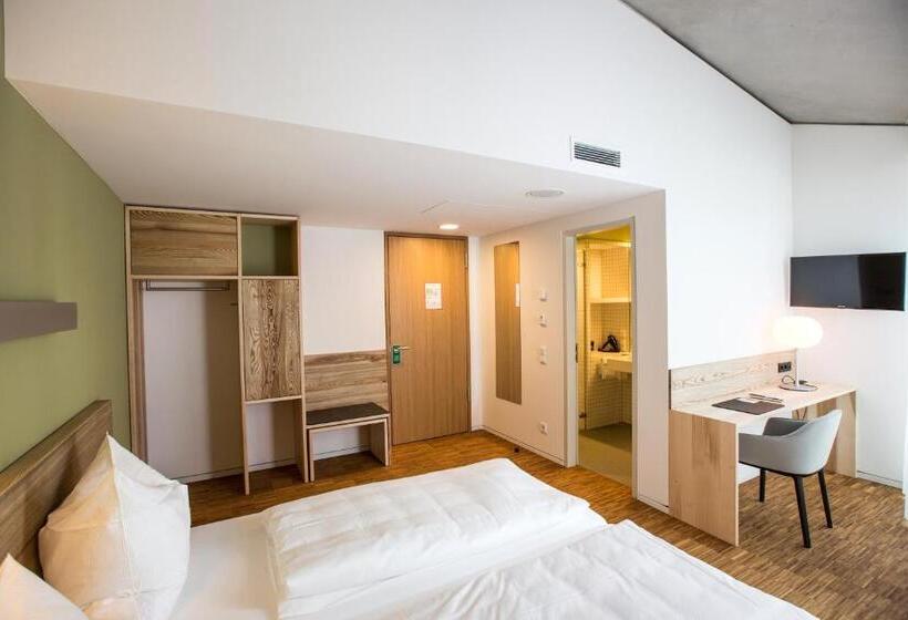 标准间带阳台, Green City Hotel Vauban