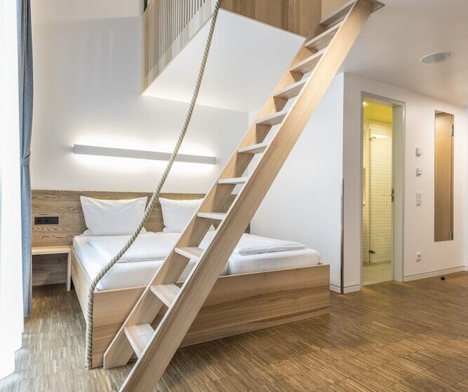 家庭间, Green City Hotel Vauban