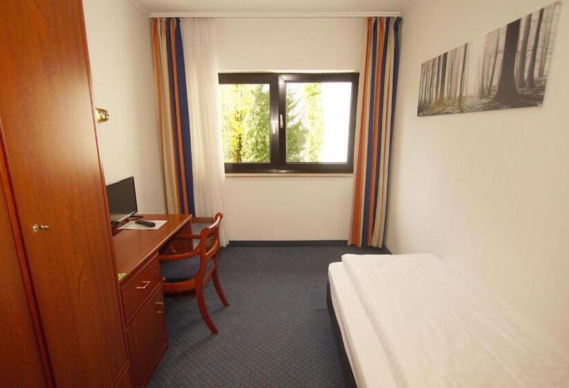 اتاق استاندارد یک نفره, Gut Hotel Tannenhof