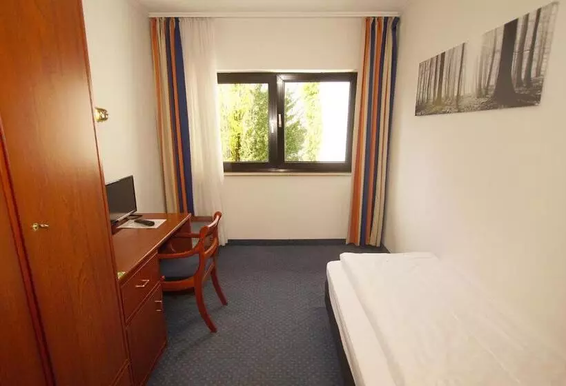 اتاق استاندارد یک نفره, Gut Hotel Tannenhof