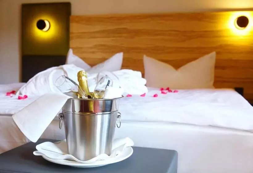 Standard-huone Parveke, Harzhotel Güntersberge