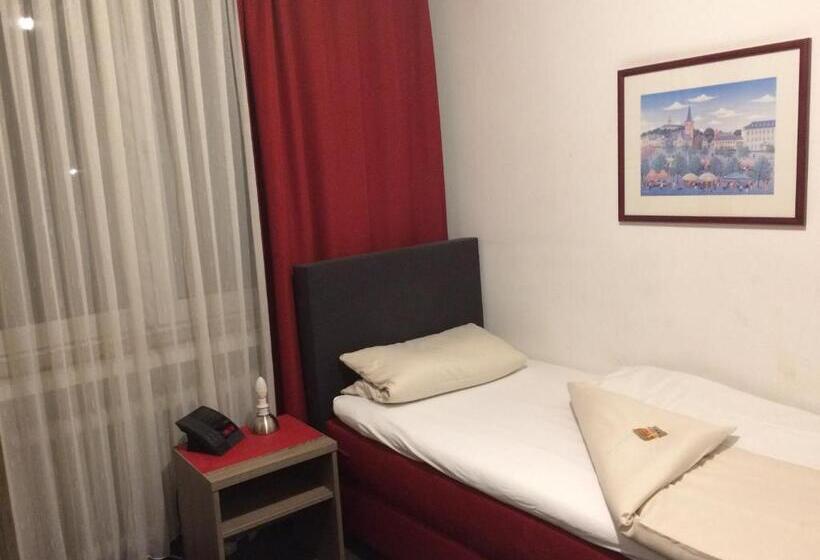 اتاق استاندارد یک نفره, Central Hotel Troisdorf