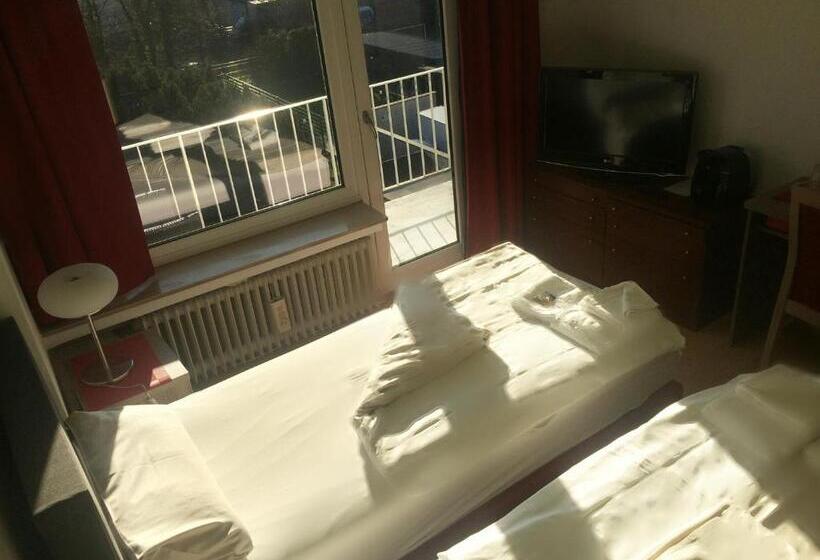 Номер Стандарт, Central Hotel Troisdorf