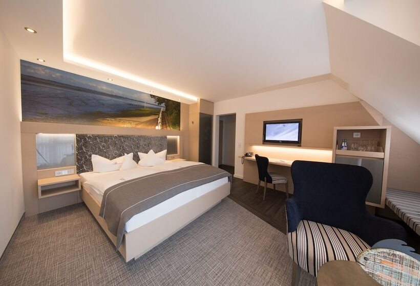 Номер Deluxe с Балконом, Graf Bentinck