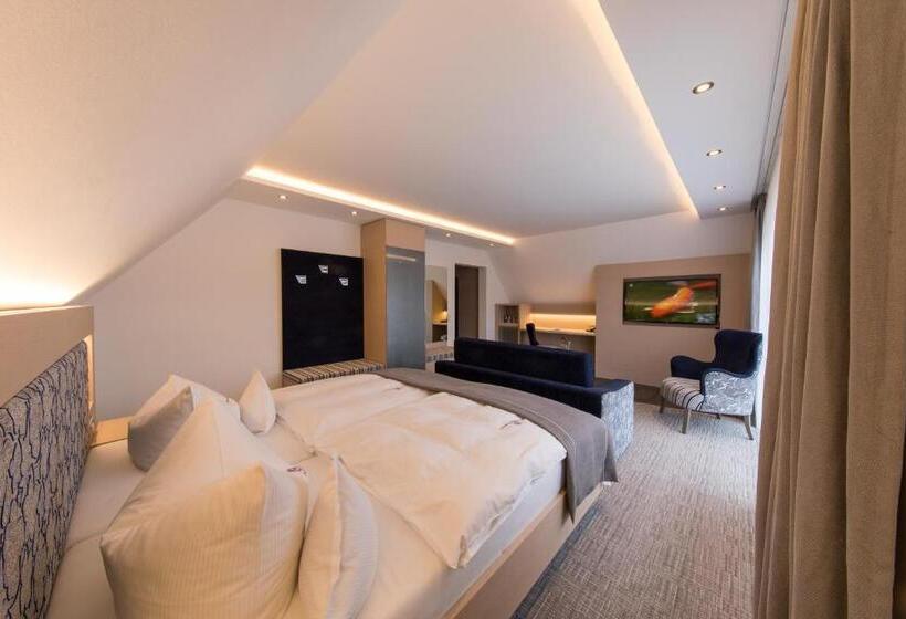 Номер Deluxe с Балконом, Graf Bentinck