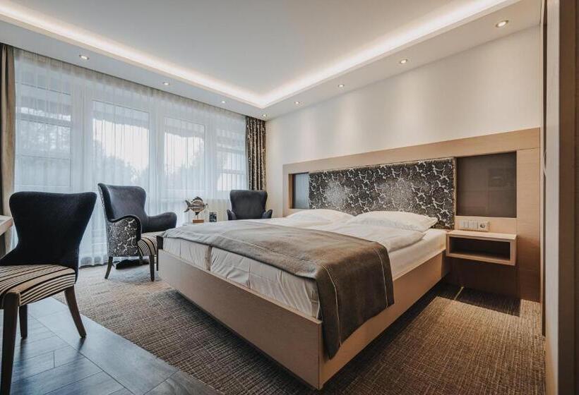 Pokój Deluxe z Balkonem, Graf Bentinck