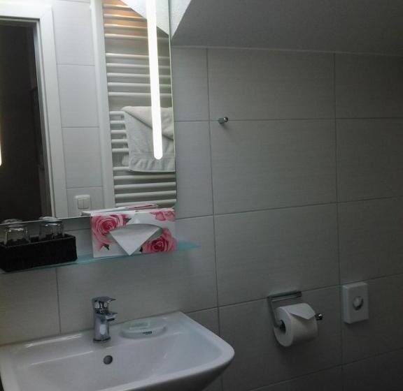 דירת חדר בסיסית, Haus Florian