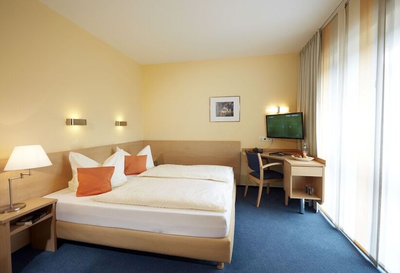 اتاق استاندارد, In Via