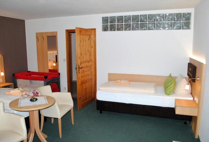 스탠다드 트리플 룸, Landgasthof Goldener Pflug