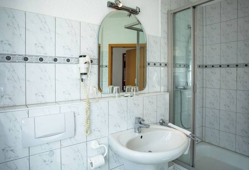 스탠다드 룸, Ratskeller