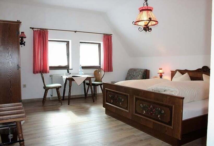 수피리어 룸, Schwalenberger Malkasten