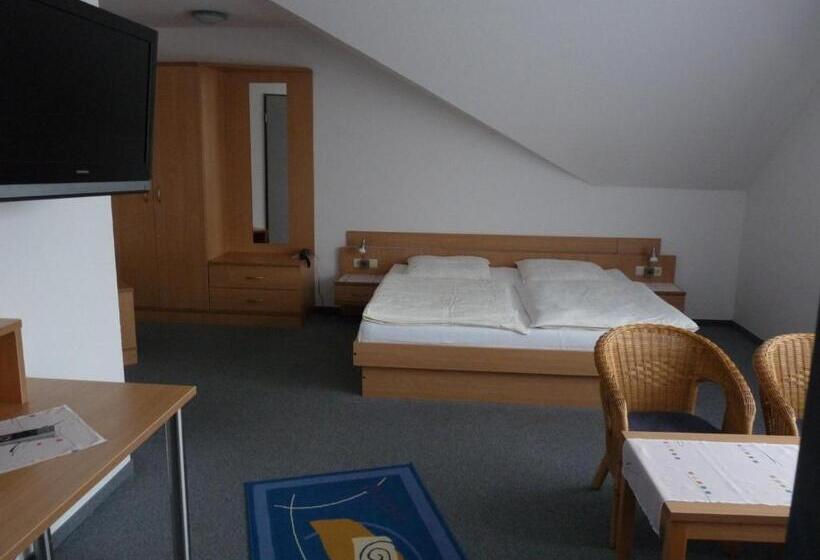 家庭间, Westfälischer Hof