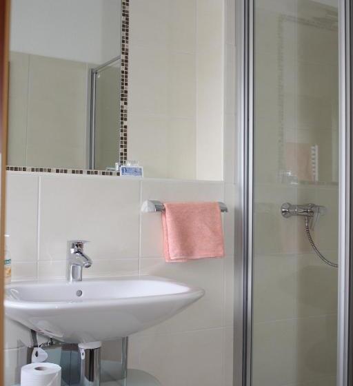 침실 1개 아파트, Zum Kühlen Grunde