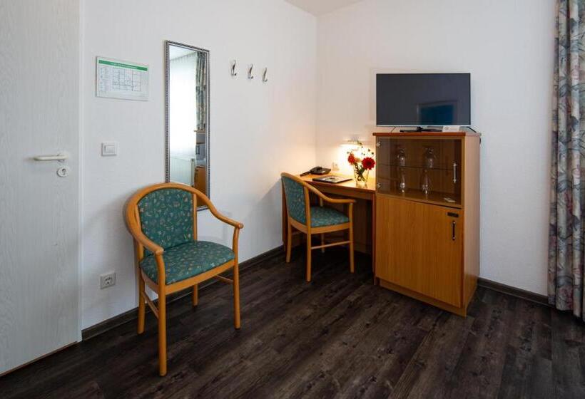 اتاق استاندارد, Zur Davert