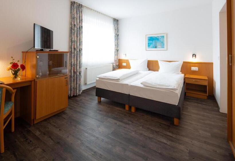 اتاق استاندارد, Zur Davert