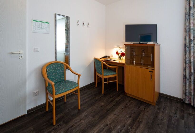 اتاق استاندارد, Zur Davert