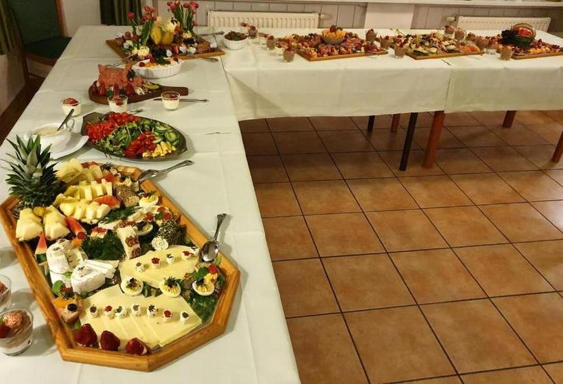 Номер Стандарт, Zur Krone