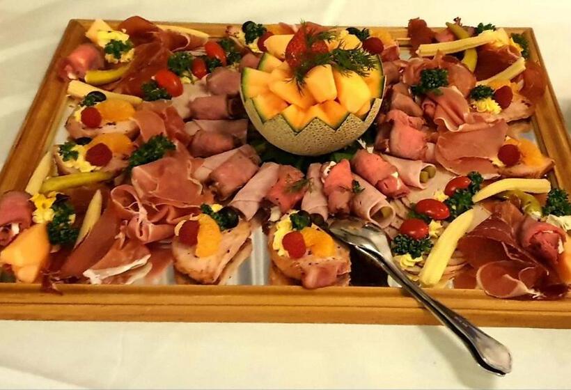 Номер Стандарт, Zur Krone