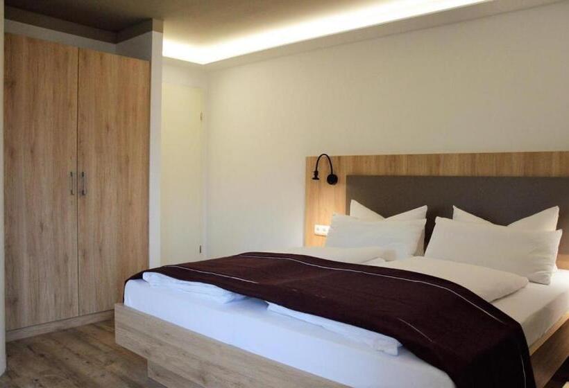 Номер Стандарт с Балконом, Gästehaus Bühler