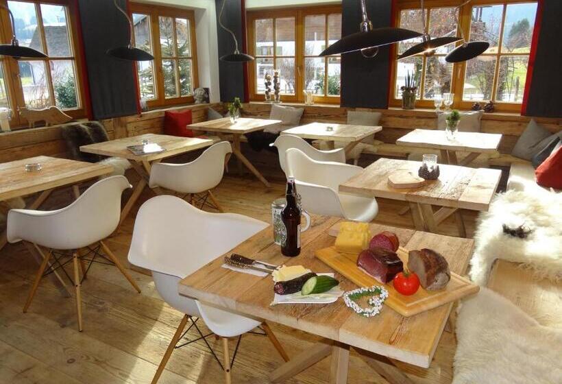 Номер Стандарт с Балконом, Gästehaus Bühler