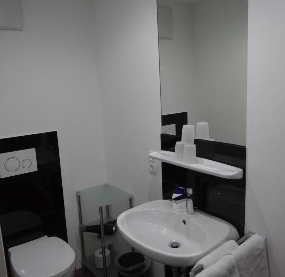 Семейный Номер, Gästehaus Bühler