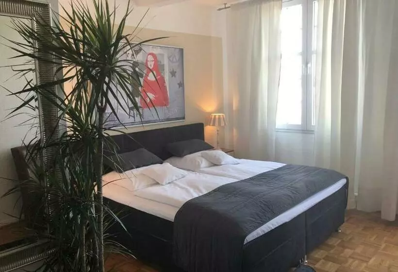 Standard-huone, Schlossstuben