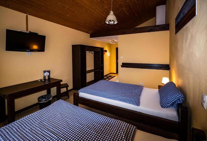 غرفة قياسية, Roadcamp   American Motel & Sportsbar