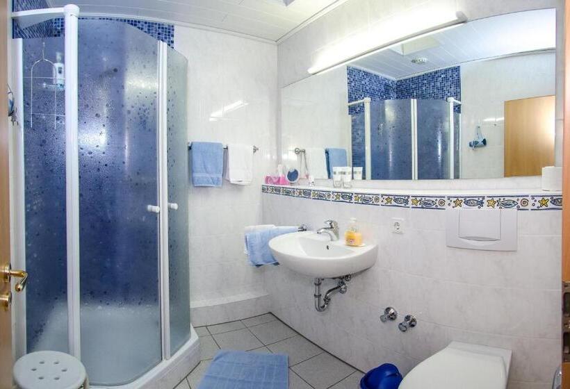 חדר דלוקס, Schröder S Hotelpension