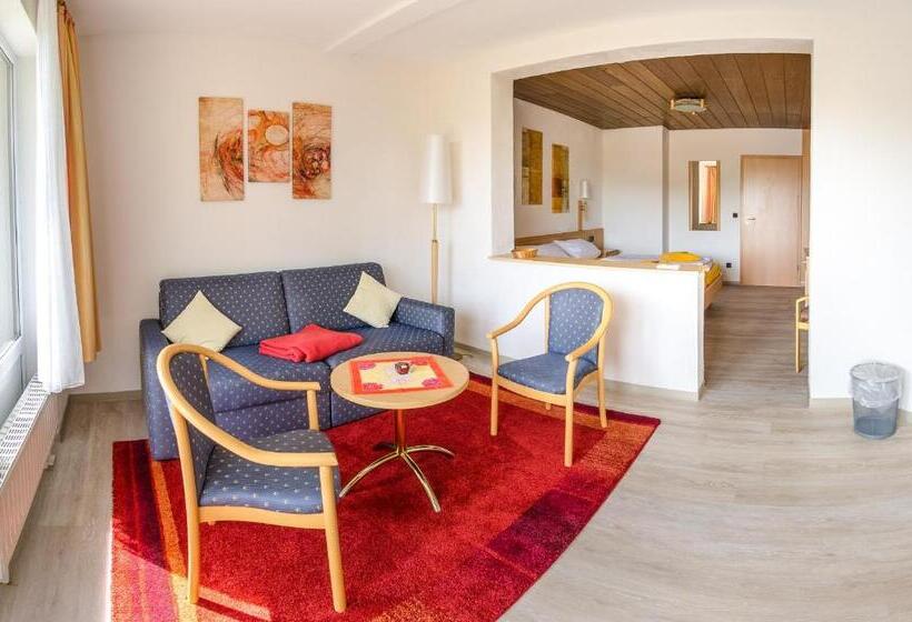 חדר דלוקס לשלושה, Schröder S Hotelpension