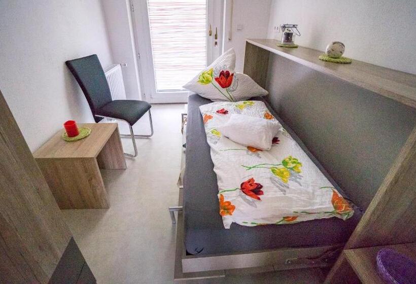 חדר דלוקס לשלושה, Schröder S Hotelpension