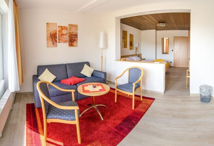 חדר דלוקס לשלושה, Schröder S Hotelpension