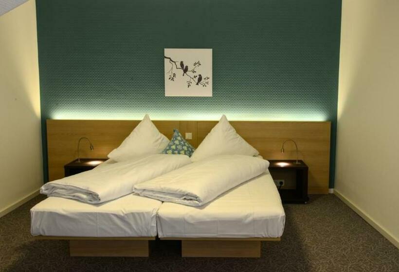 비즈니스룸, Am Markt