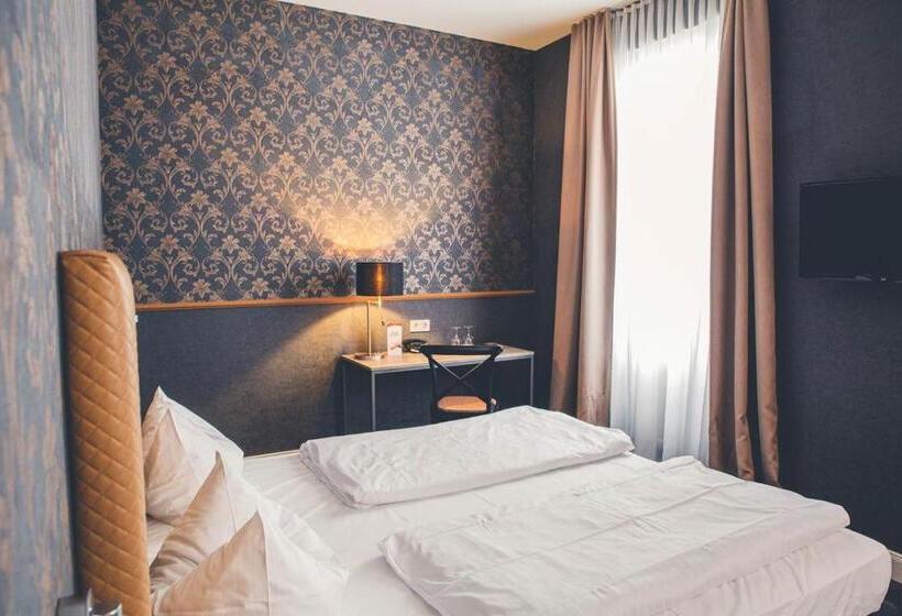 חדר סופריור, Deutschherrenhof