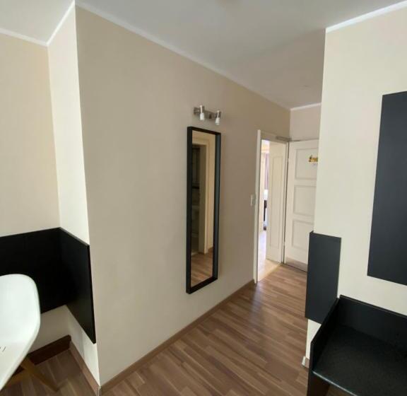 스탠다드 트리플 룸, Drei Kronen