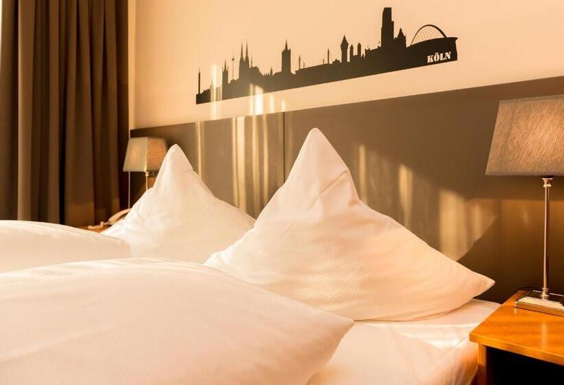 스탠다드 룸, Drei Kronen