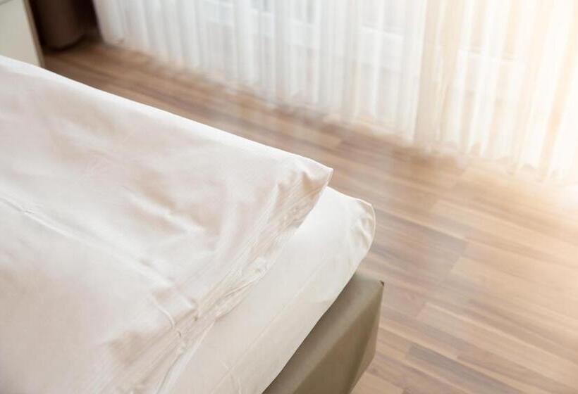 스탠다드 룸 강 전망, Drei Kronen