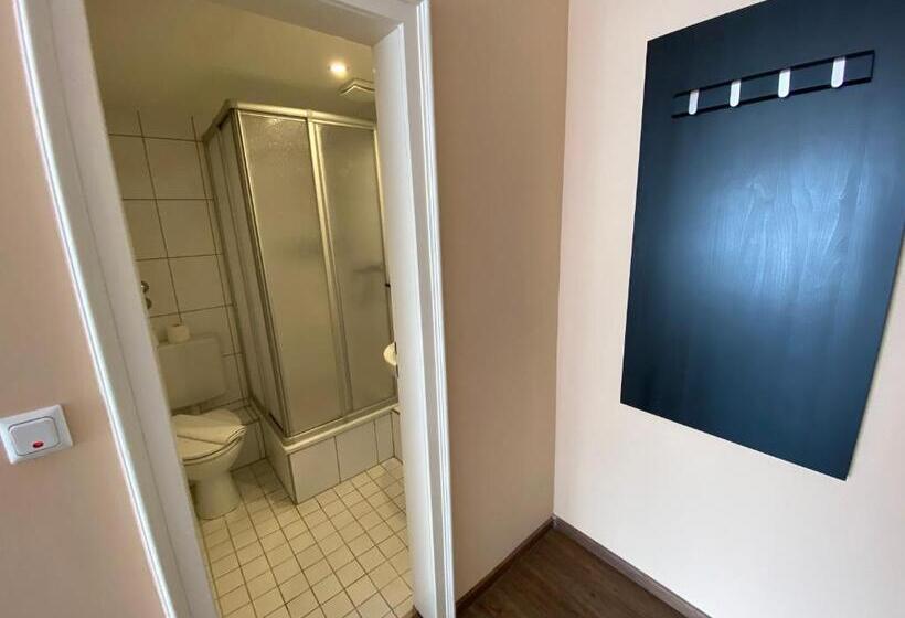 스탠다드 룸 강 전망, Drei Kronen