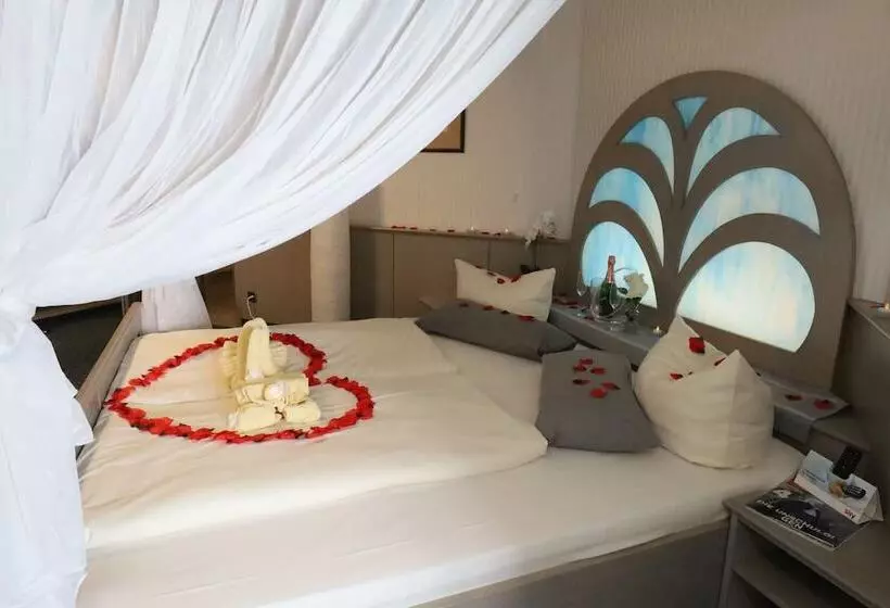 Deluxe Room, Drei Schwanen  Ristorante Due Fratelli
