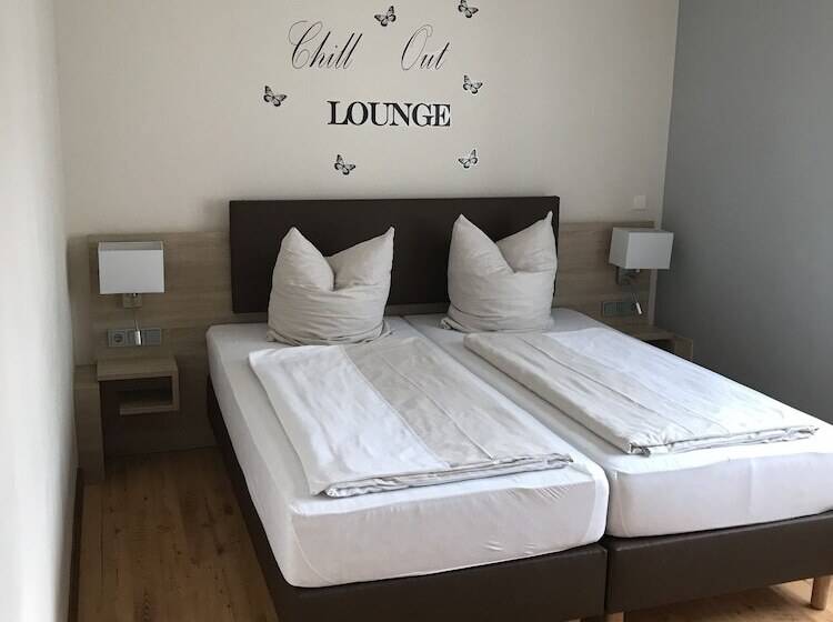 스탠다드 룸, Dreimädelhaus