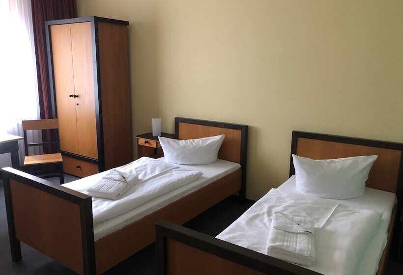 패밀리 룸, Haus Des Volkes  Das Bauhaus