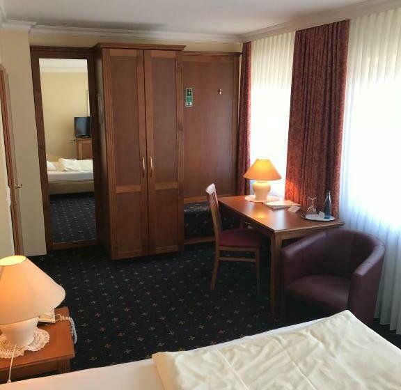 스탠다드 싱글 룸, Holskenbänd