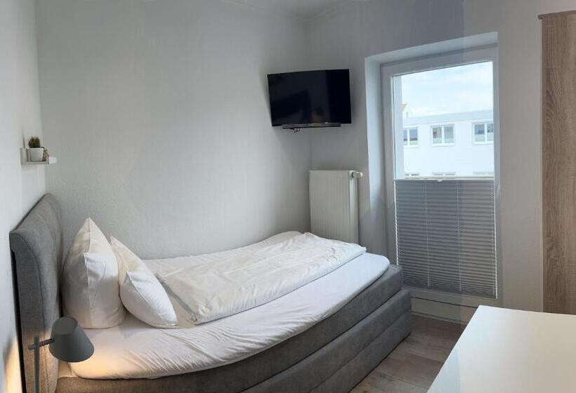 バルコニー付きシングルスタンダードルーム, Paula Norderney