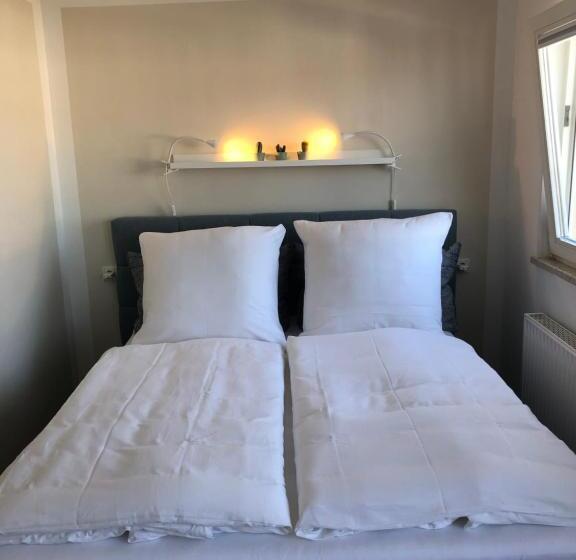 オーシャンビューデラックスルームバルコニー付き, Paula Norderney