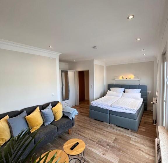 オーシャンビューデラックスルームバルコニー付き, Paula Norderney