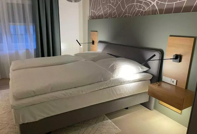 Standard Single Room, Restaurant Haselhoff