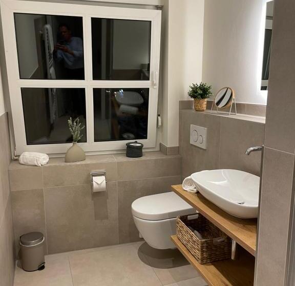 컴포트 룸, Restaurant Haselhoff