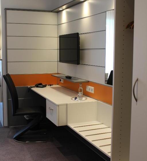 舒适型房间, Ripken